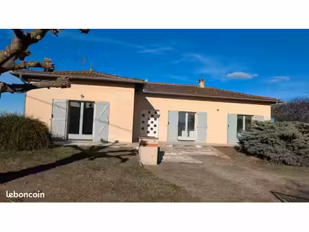 maison individuelle 120m2 sur terrain de1400 m2 clôture avec portail électrique