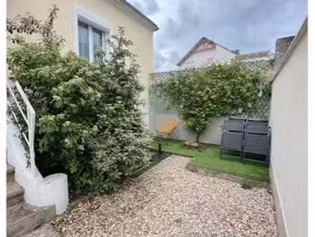 maison meublée t3 avec cour  proche tram