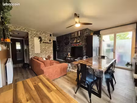 ? à vendre – appartement t3 rénové avec terrasse  piscine et 2 places de parking un appart