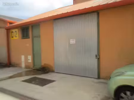 local commercial à sommières
