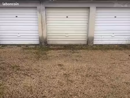 garage box parking