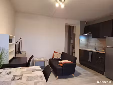 appartement p2 refait neuf meublé