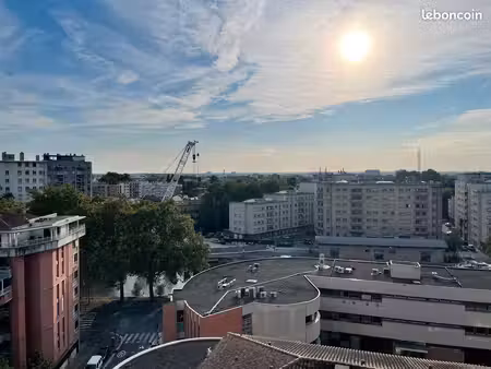 appartement traversant 111 m² avec balcon  parking et vue dégagée – toulouse port saint-sa