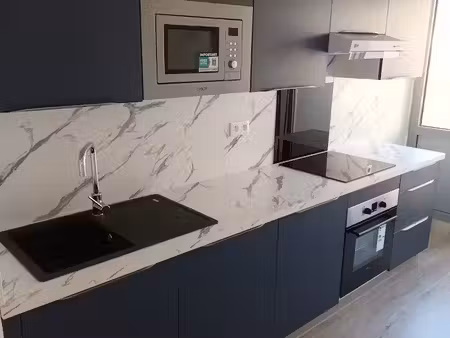 p3 80m2 à louer