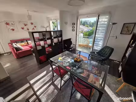 appartement traversant 4 pièces de 72m2