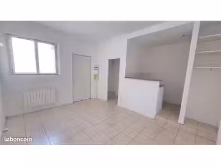 studio 1 pièce 22 m²