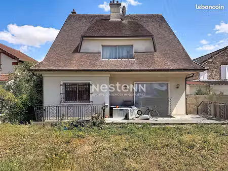 maison 6 pièces 155 m²