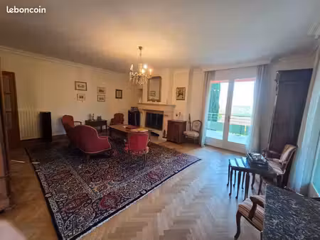 belle maison côte pavée