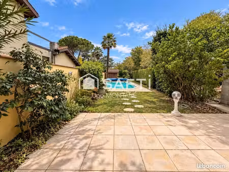 propriété 8 pièces 143 m²