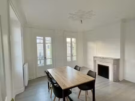 appartement t2 meublé et lumineux