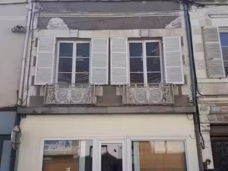 maison de centre ville ou commerce