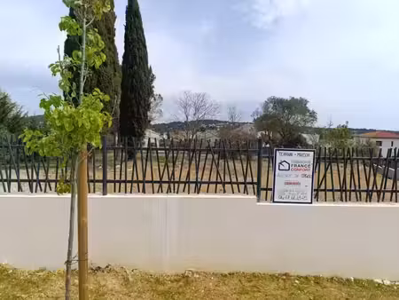 vente terrain 360 m² à le cailar (30740)  124 900 €