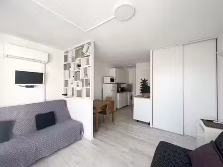studio meublé dans une résidence avec piscine du quartier du