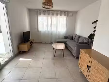 appartement t2 meublé moderne – 46 m² – balcon – parking couvert