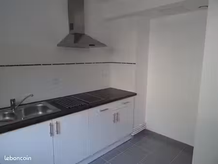 2 pièces 46m2 tours 37000 quartier beaujardinn