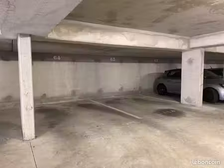 place de parking souterrain