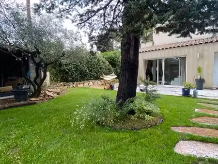 villa récente t4 de 90 m² – villetelle