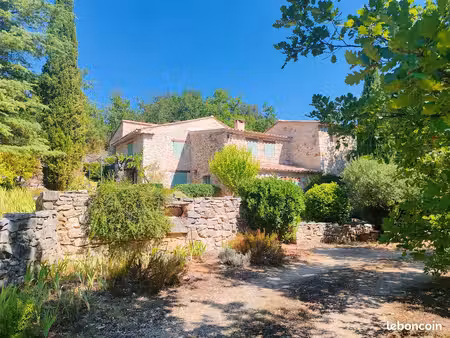 maison à simiane la rotonde