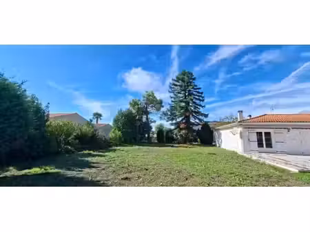 vente terrain 605 m² à breuillet (17920)  180 000 €