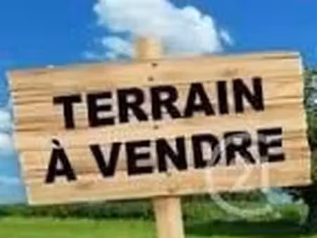terrain 1 063 m² le bardon