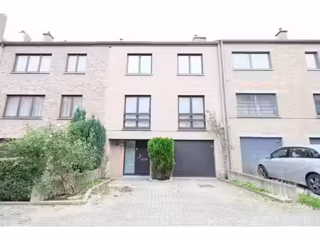 maison bel-étage avec jardin et garage top quartier !!