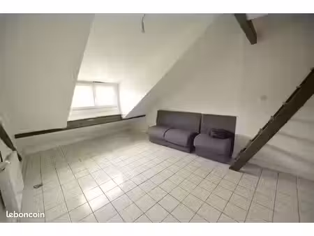 studio 2 pièces 10 m²