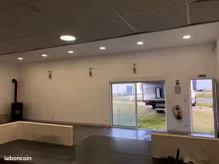local commercial