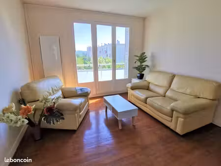 appartement meublé lumineux avec vue sur la chartreuse – 3 chambres –