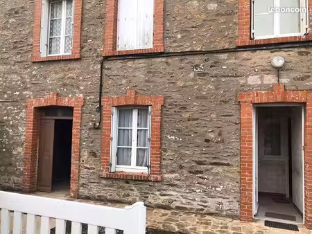 ancien petit corps de ferme jardin et dépendances