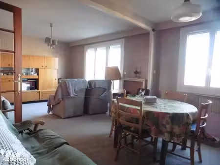 appartement 4 pièces 77 m²