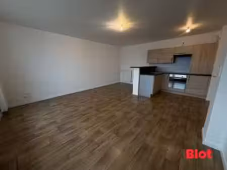 location appartement 3 pièces à vannes ménimur - st-guen (56000) : à louer 3 pièces / 64m²