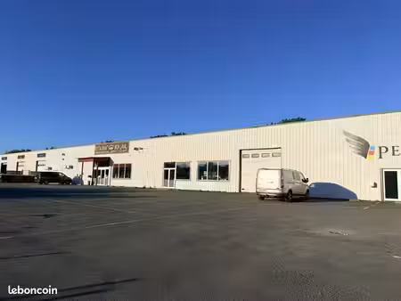 local commercial 800 m²