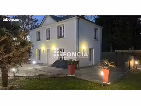 jolie maison de 95 m2  secteur privilégié et proche commodités