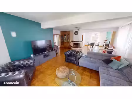 maison 6 pièces 180 m²
