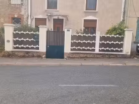 maison de village 85 m² – 3 chambres  jardin  cour & garage – le breuil