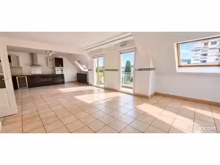 appartement 1 pièce 86 m²