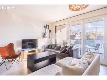 appartement 3 pièces 64 m²