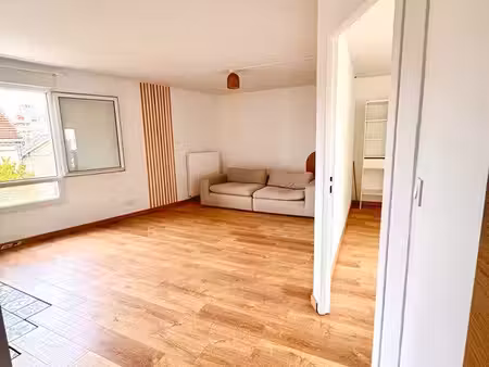 appartement 3 pièces rénové avec garage fermé – reims  avenue de laon
