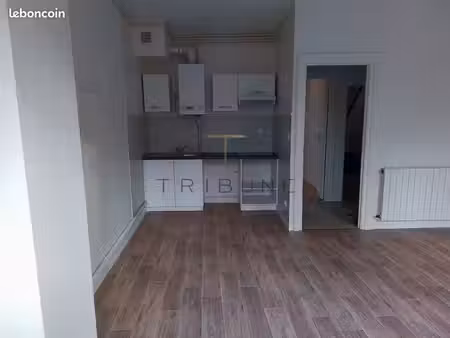 immeuble 11 pièces 488 m²