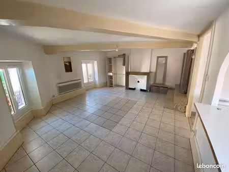 appartement centre ville valence   maison de ville  lumineux très sympa  libre à partir du