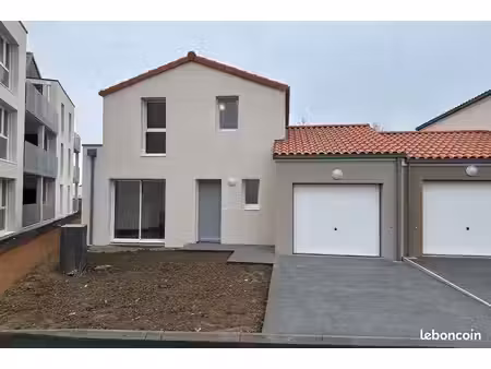 maison 5 pièces 94 m²