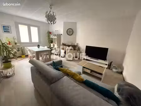 appartement 4 pièces 82 m²
