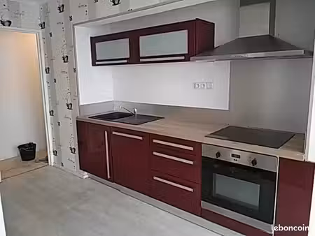apt en parfait état 2 chambres volets roulants