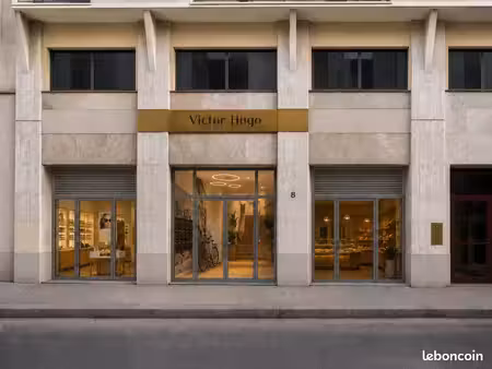à louer – local professionnel 72 m² avec vitrine – montpellier hypercentre