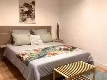 location meublée appartement 1 pièce 38 m² à nimes (30000)  995 €