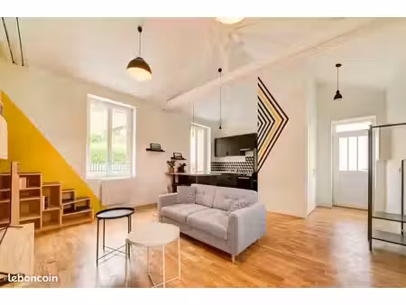 t2 bis (avec mezzanine) meublé – colline du vivaraize