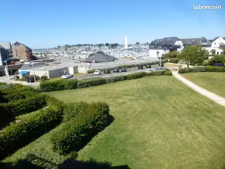 appartement t2 30 m² – terrasse avec vue sur le port du crouesty – parking