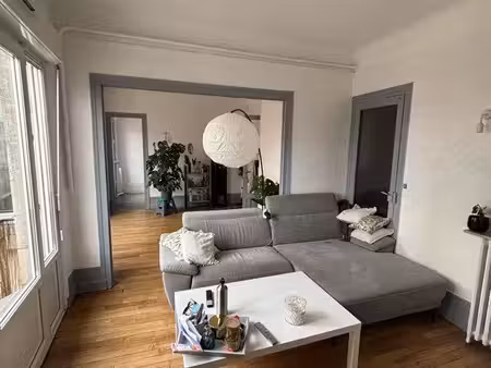 appartement t5 de 88 m² avec balcon et cave – reims