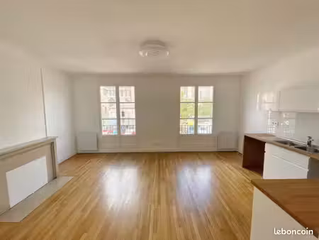 appartement t2 coeur de ville lumineux