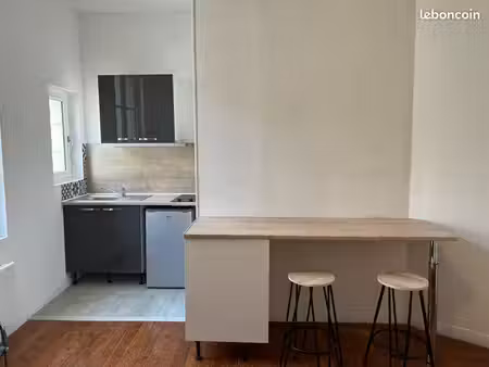loue studio meublé